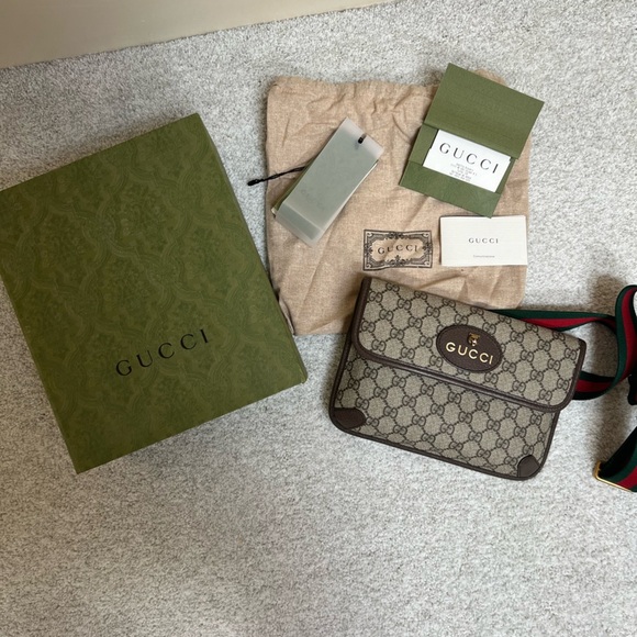 Gucci Handbags - Gucci Supreme Neo Cross body